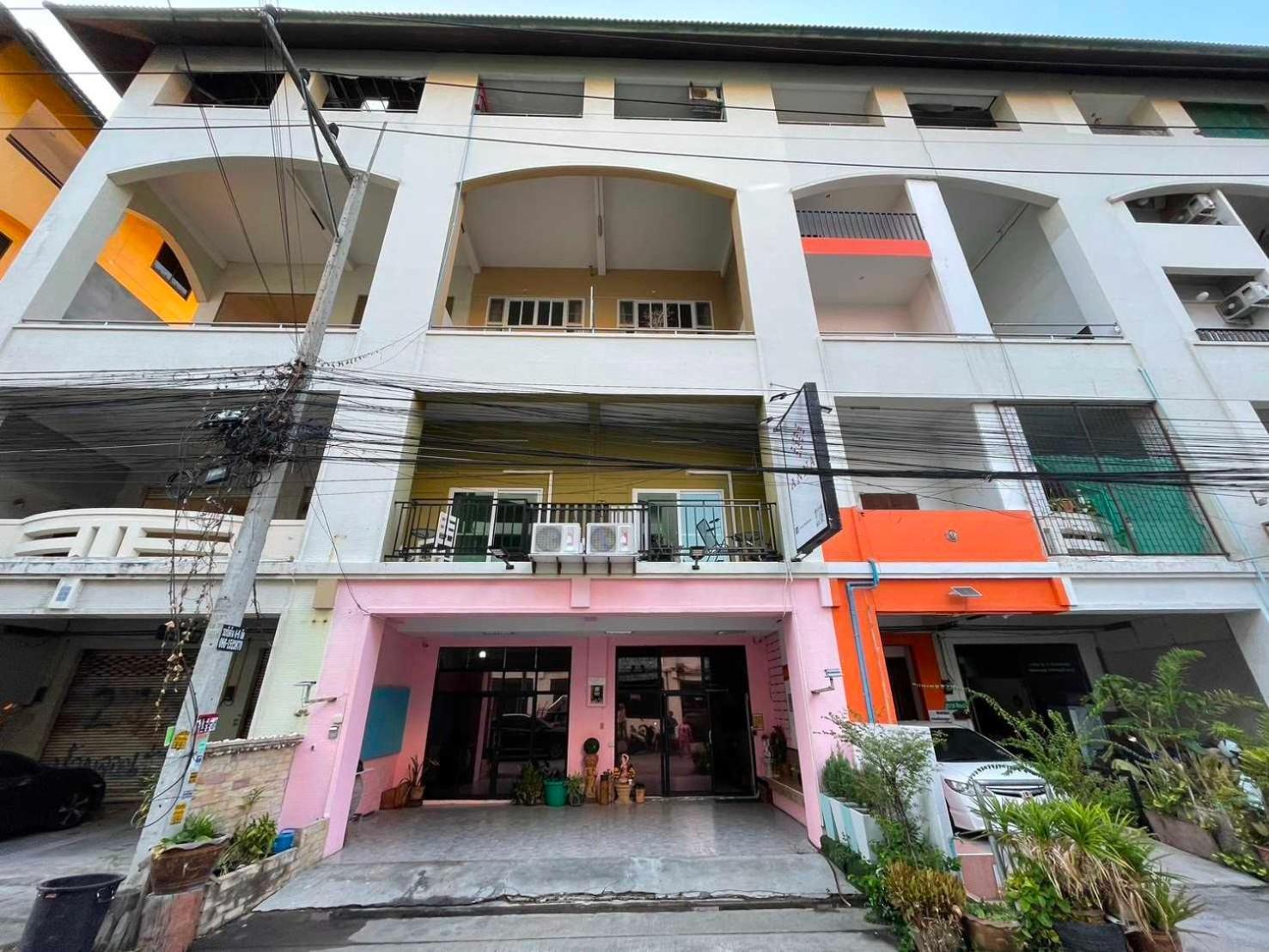 Oyo 75486 Anna Residence Jomtien Exterior photo