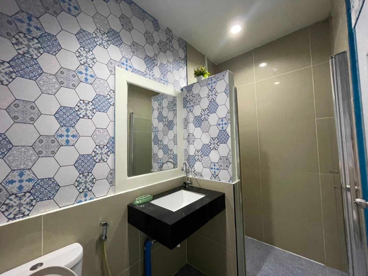 Oyo 75486 Anna Residence Jomtien Exterior photo