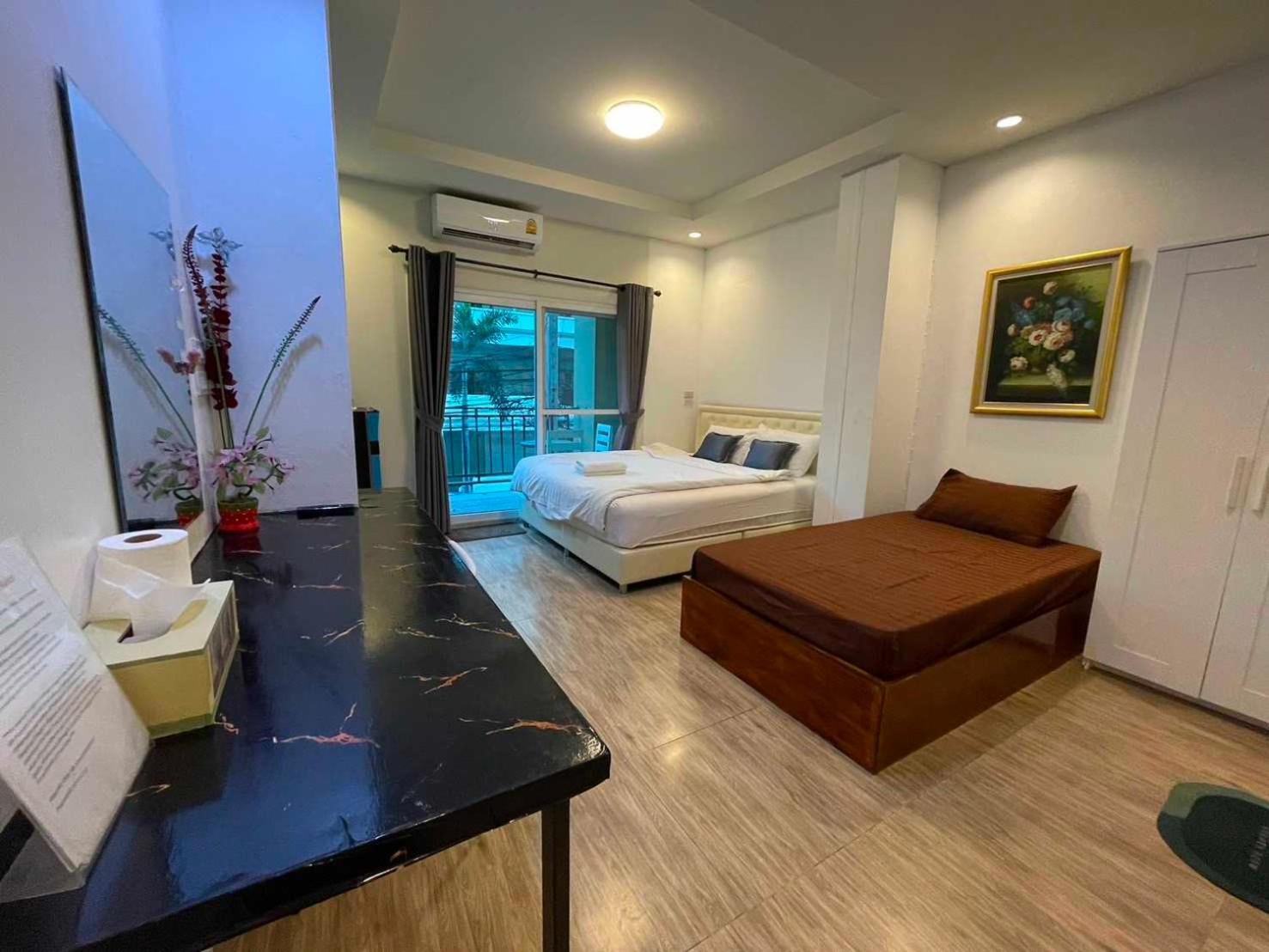 Oyo 75486 Anna Residence Jomtien Exterior photo