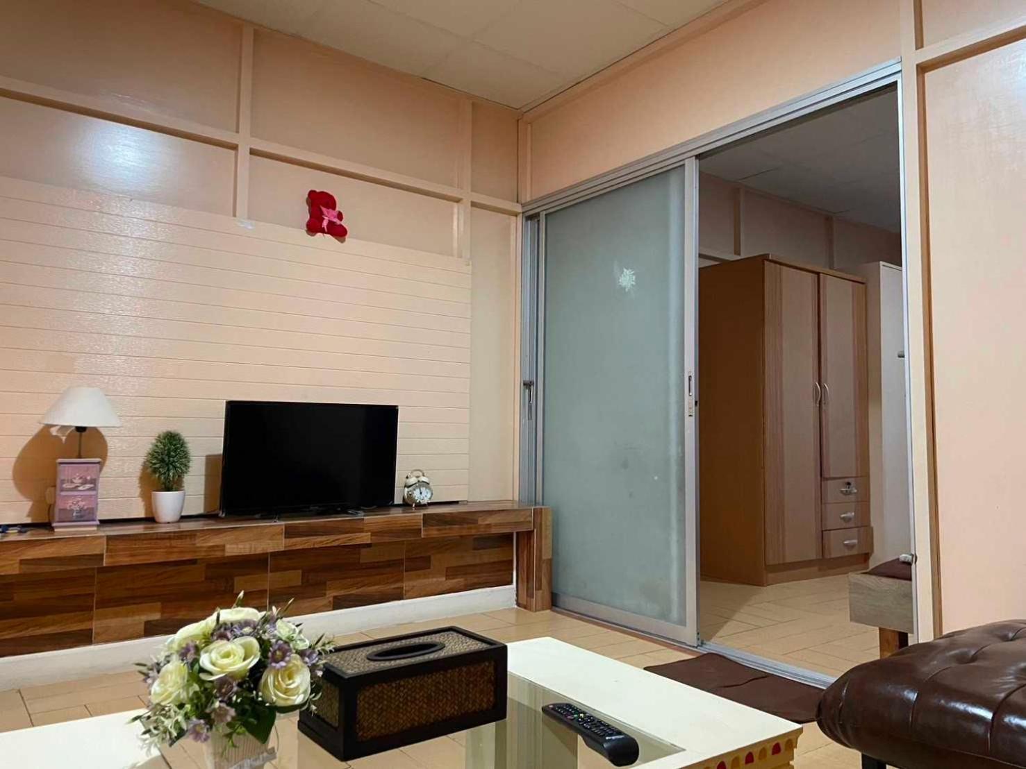 Oyo 75486 Anna Residence Jomtien Exterior photo