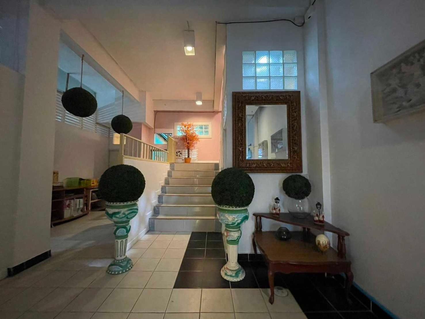 Oyo 75486 Anna Residence Jomtien Exterior photo