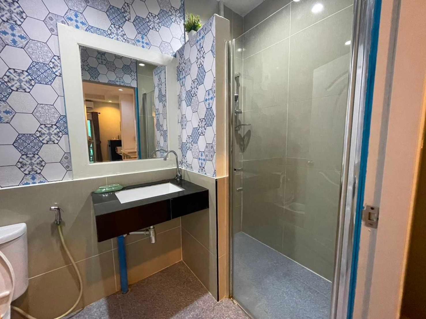 Oyo 75486 Anna Residence Jomtien Exterior photo