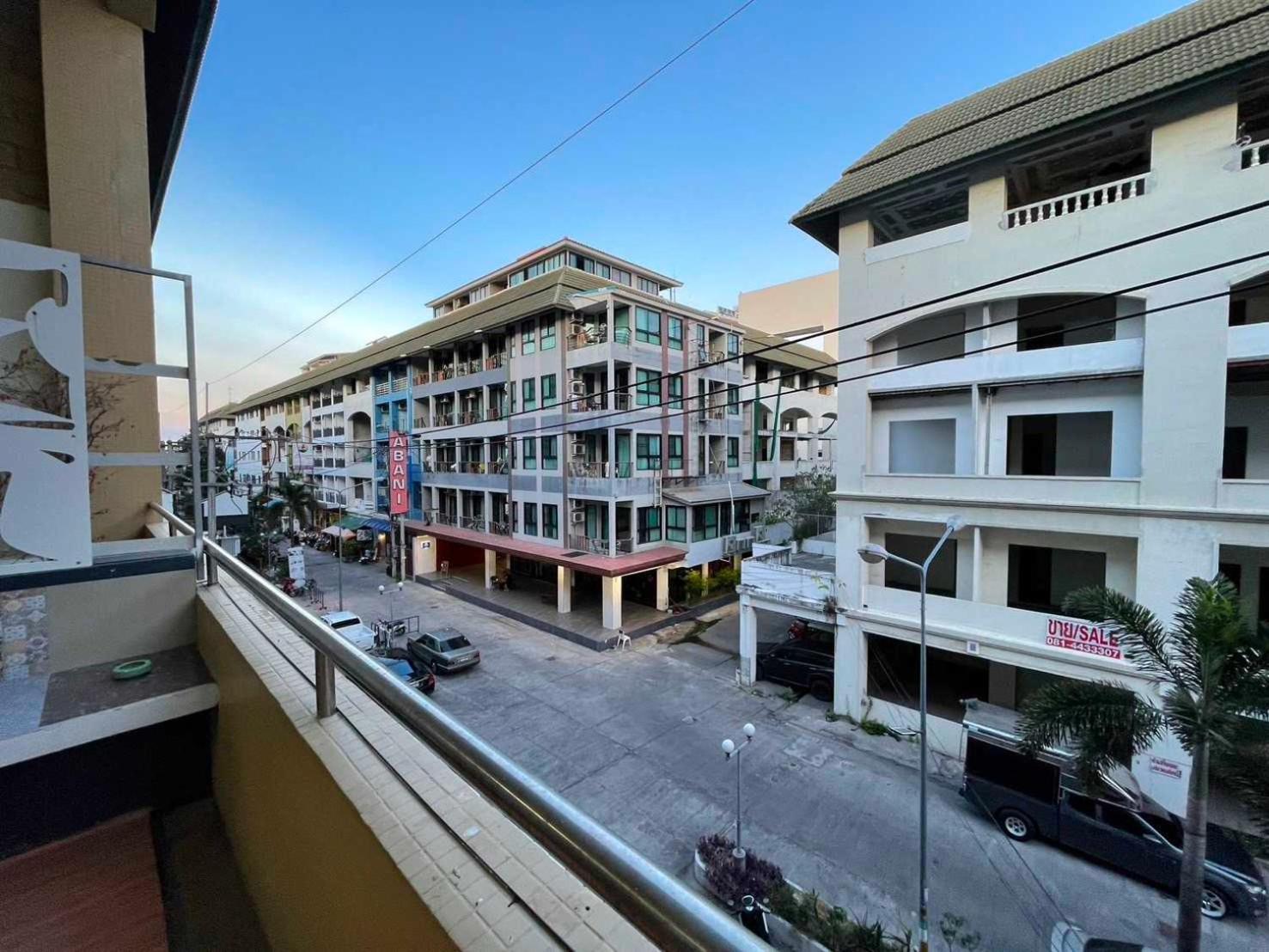 Oyo 75486 Anna Residence Jomtien Exterior photo