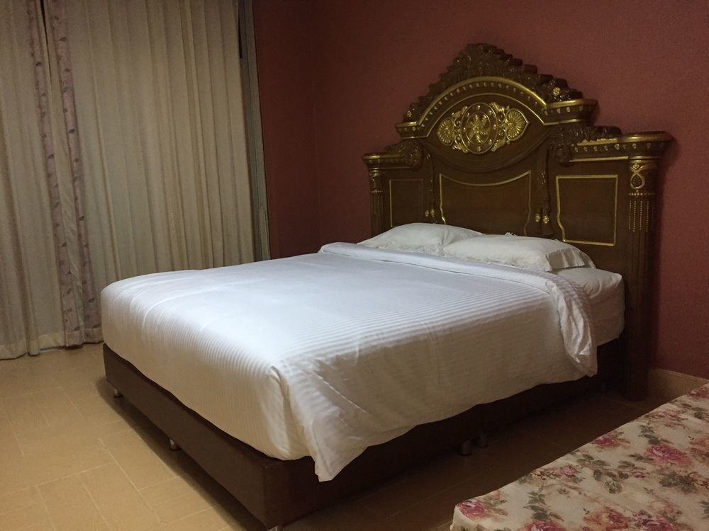 Oyo 75486 Anna Residence Jomtien Exterior photo
