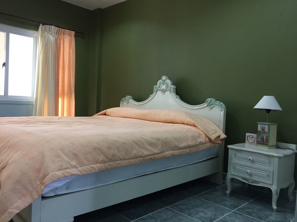 Oyo 75486 Anna Residence Jomtien Exterior photo