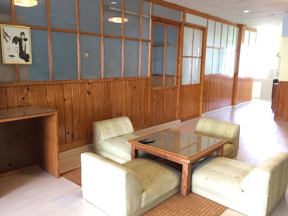 Oyo 75486 Anna Residence Jomtien Exterior photo