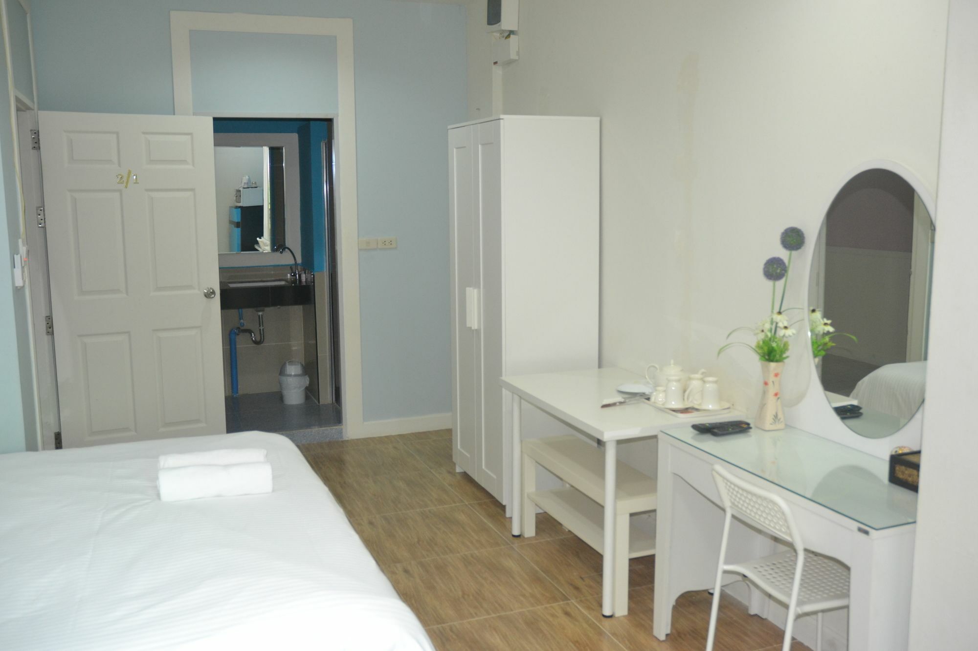 Oyo 75486 Anna Residence Jomtien Exterior photo